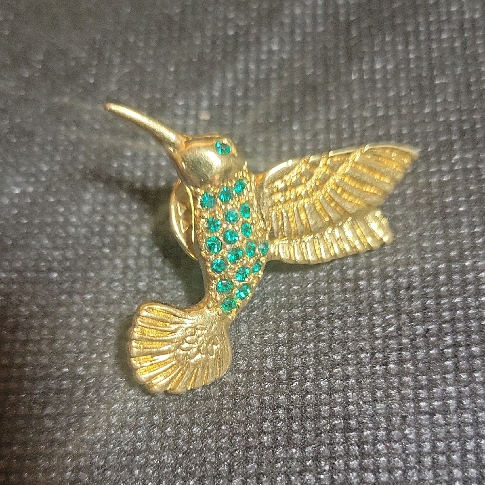Gold Hummingbird Brooch
